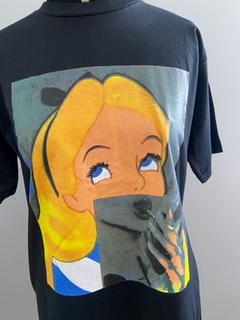 Camiseta Alice na internet