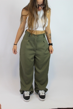 Calça Alfaiataria Verde Militar - comprar online