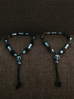 Pulsera Piedra Natural y Acero Quirúrgico Calavera - comprar online