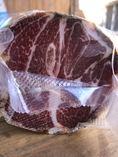 Bondiola Tipo Capocollo Feteada - Il Salumiere