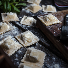 Raviolones de tres carnes