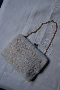 Cartera de mostacillas