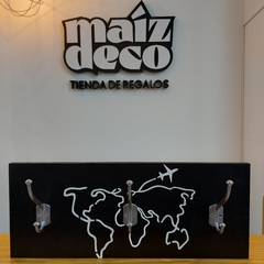 PERCHERO DE MADERA 50×20CM 1675