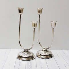 CANDELABROS METAL PLATEADO X2 27 CM DE ALTO 6160