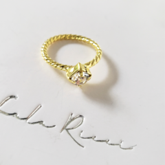 Anillo Dior bañado en oro 24k - Cápsula Helena - comprar online