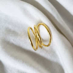 *New* Anillo Infinity bañado en oro 24k - Cápsula Helena - comprar online