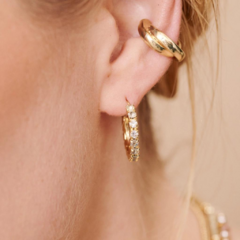 Ear Cuff Regi Baño Oro 24k - Cápsula Essence New Edition - Obsequium Jewelry & Complements