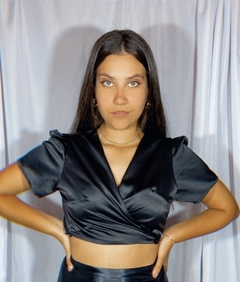 Cropped Izabella Preto Curto