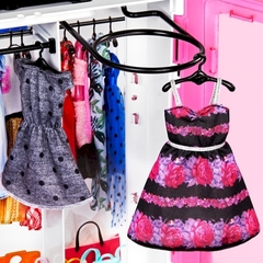 BARBIE FASHIONISTA ULTIMATE CLOSET DE LUJO CON MUÑECA PLACARD ROPERO - comprar online