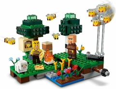 Lego® Minecraft - La Granja De Abejas (21165) Cantidad De Piezas 238 en internet