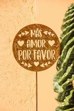 MÁS AMOR POR FAVOR