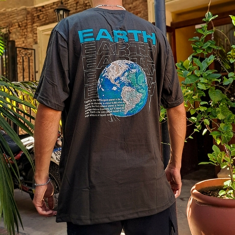 REMERAS OVERSIZE "EARTH"