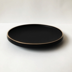 PLATO LINEA BLACK 26CM - comprar online