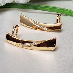 Brinco dourado ear cuff retangular fileira com zircônias - comprar online