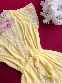 Hobe com Renda | Amarelo - comprar online