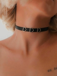 Chocker Três Corações - comprar online