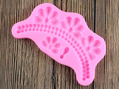 Imagem do Molde de Silicone Arabesco Cordão de Pérolas e Pingo para Confeitaria e Biscuit