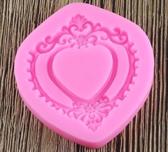 Molde de Silicone Moldura Coração com Arabescos para Biscuit e Confeitaria - comprar online