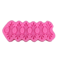 Imagem do Molde de Silicone Arabesco Passa Fita para Confeitaria e Biscuit