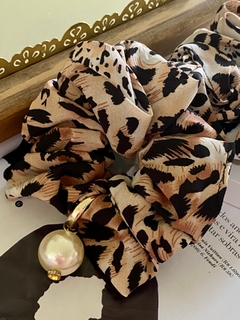 Imagem do Scrunchie Animal Print