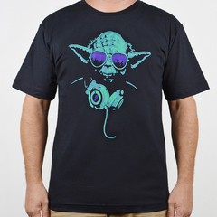 Camiseta DJ Yoda Preta - comprar online