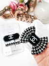 Clips Chanel Piel-de-Poule