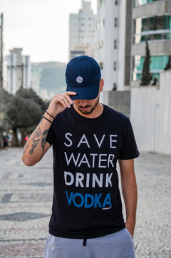 Camiseta Save Water na internet