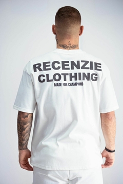 Camiseta Oversized Off White Globo - comprar online