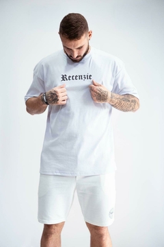 Camiseta Oversized Branca Racionais na internet