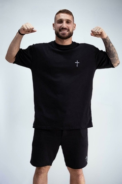 Camiseta Oversized Preta Cruz - loja online