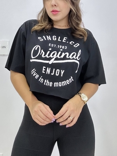 Tee cropped preto - comprar online