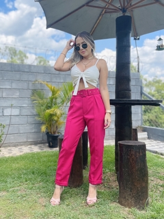 Calça alfaiataria com cinto pink - comprar online