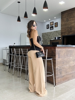 Calça wide leg alfaiataria bege - comprar online