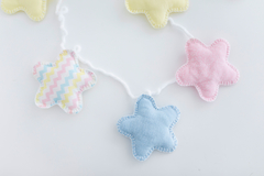 Varal Estrelas em Tecido Candy Colors