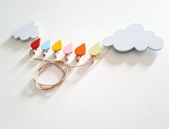 Varal para fotos Nuvens e gotas coloridas - comprar online