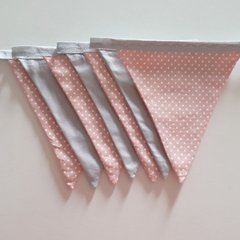 Bandeirinhas de tecido Rosê Chevron e cinza liso