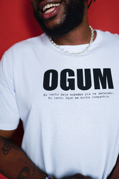 T-SHIRT OGUM na internet