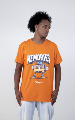 T-SHIRT CHIMP MEMORIES na internet