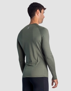 REMERA M/LARGA OX CUSTOM BASE LAYER HOMBRE VERDE MILITAR - comprar online