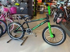 BICICLETA R.20 VENZO BMX VERDE NEGRO USADA