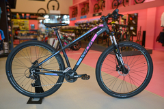 BICICLETA R.29 VOLTA RAZZ MTB 24V MICROSHIFT F/DIC SUSP. NEGRO/AZUL/FUCSIA