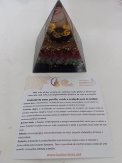 Orgonite Pirâmide 15cm x 15cm - loja online