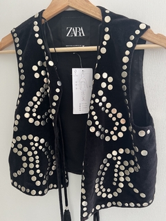 CHALECO TACHAS ZARA