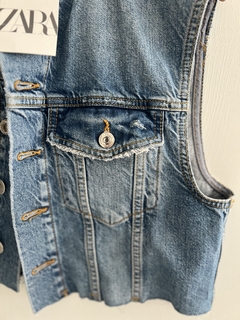 CHALECO DENIM ZARA en internet