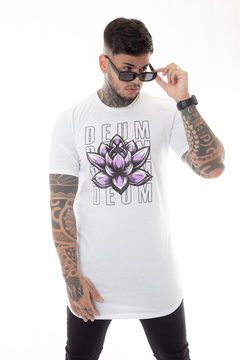 CAMISETA LONG LOTUS BRANCA DEUM - DEUM 