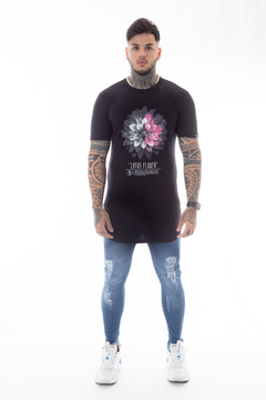 CAMISETA LONG LOTUS DEGRADE PRETA DEUM