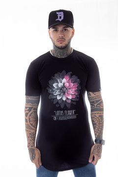 CAMISETA LONG LOTUS DEGRADE PRETA DEUM na internet