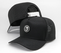 BONÉ TRUCKER LASERCAP DEUM CLASSIC LOGO | PRETO