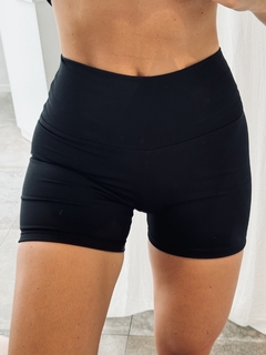 Short Mora negro