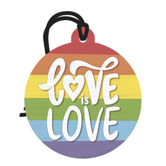Tag Decorativa Redonda em MDF LGBTQIA+ Love is Love Placa Decorativa Mini 8x9